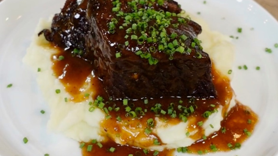 Shereen Pavlides Beef Short Ribs with Thyme Port Gravy